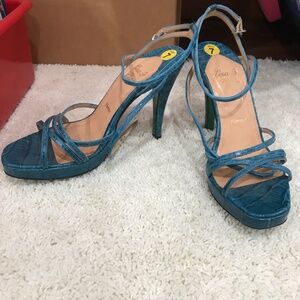 Lisa  F. Pliner blue strappy heels